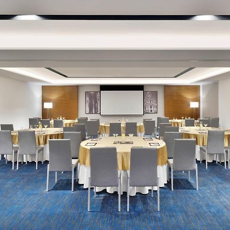 Hotel Fairfield By Marriott Bengaluru Whitefield Esterno foto