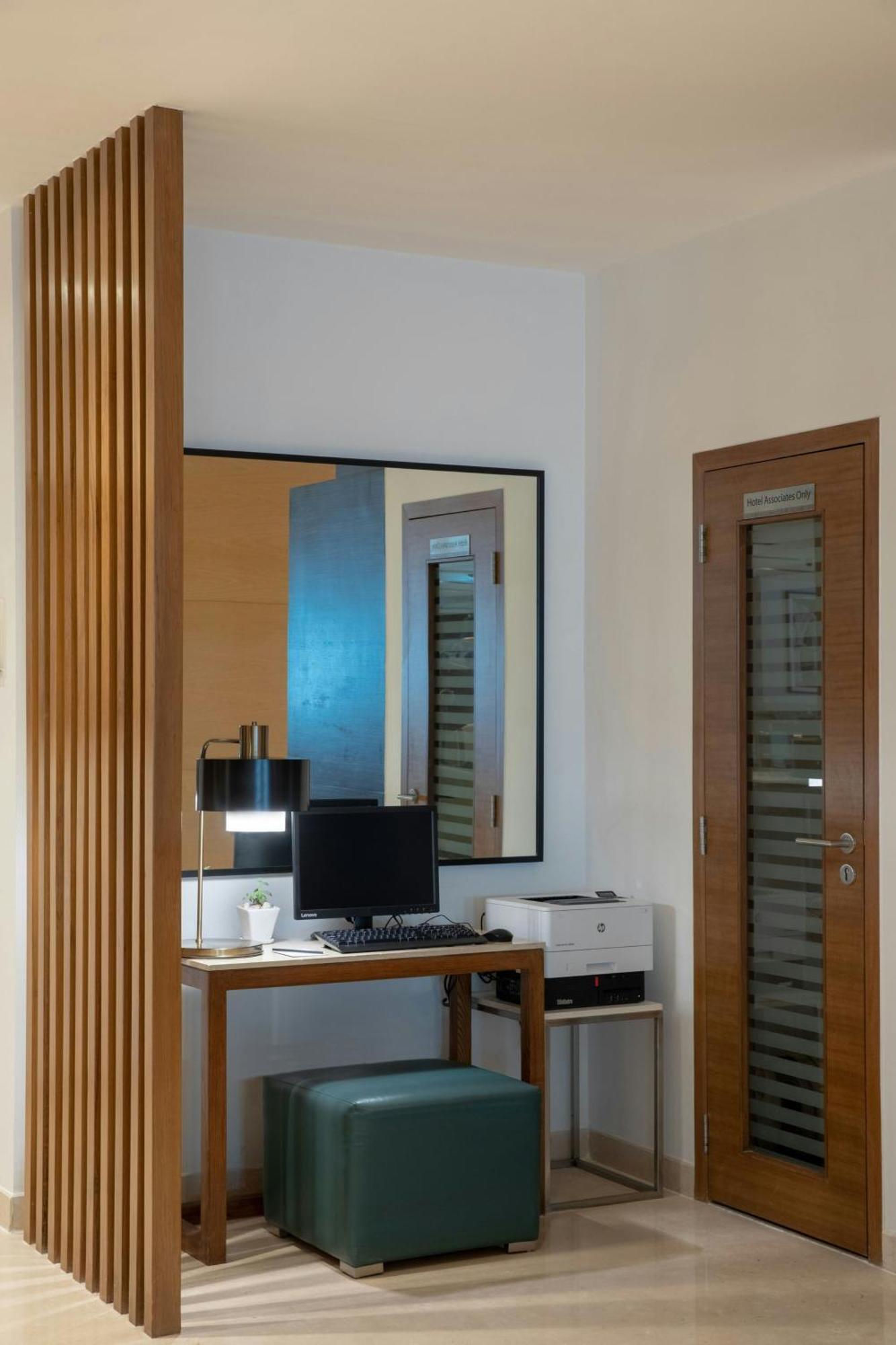 Hotel Fairfield By Marriott Bengaluru Whitefield Esterno foto