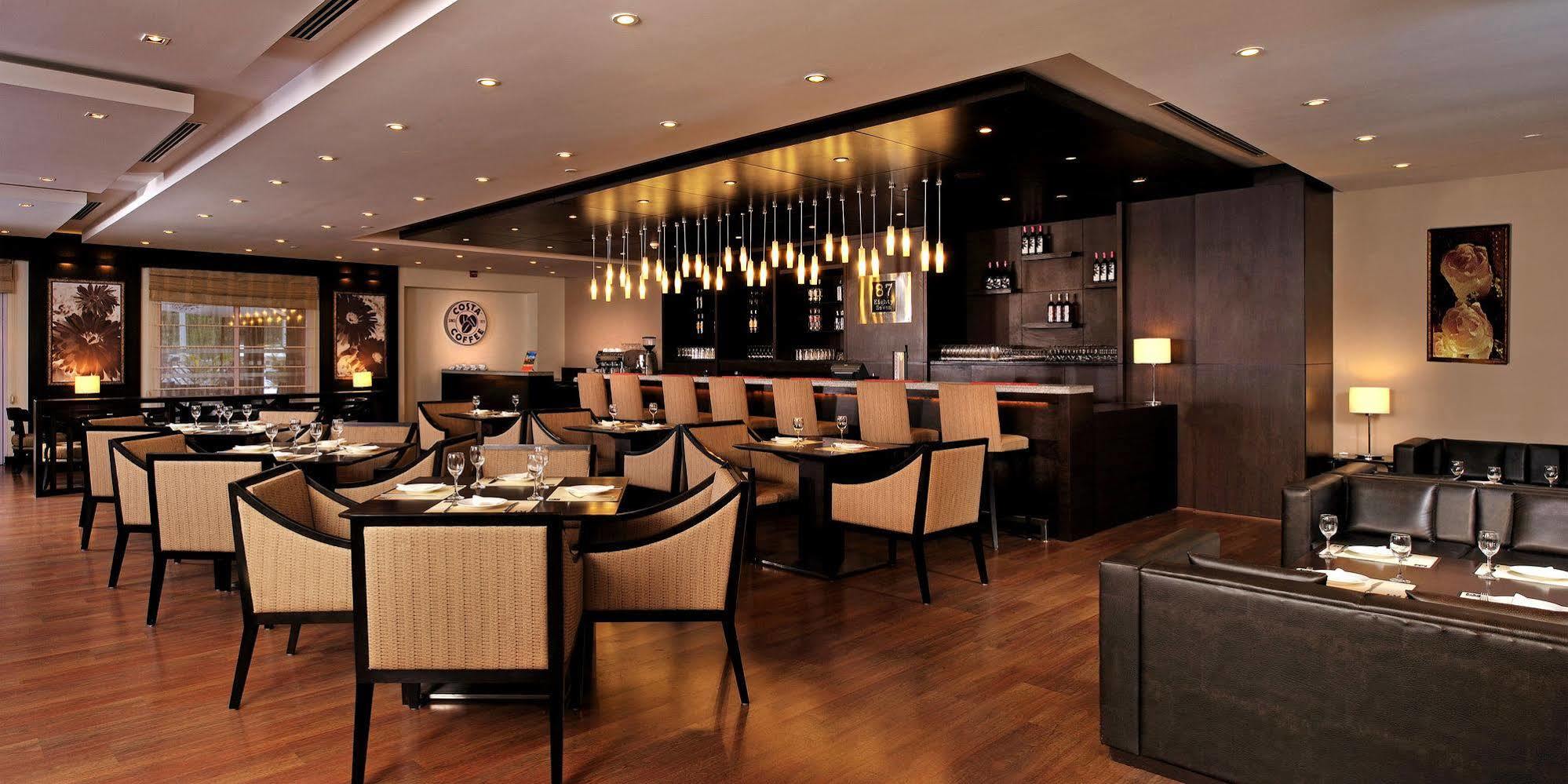 Hotel Fairfield By Marriott Bengaluru Whitefield Esterno foto
